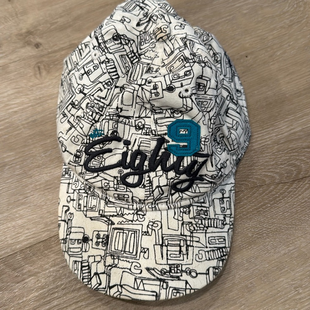 PLACE hat